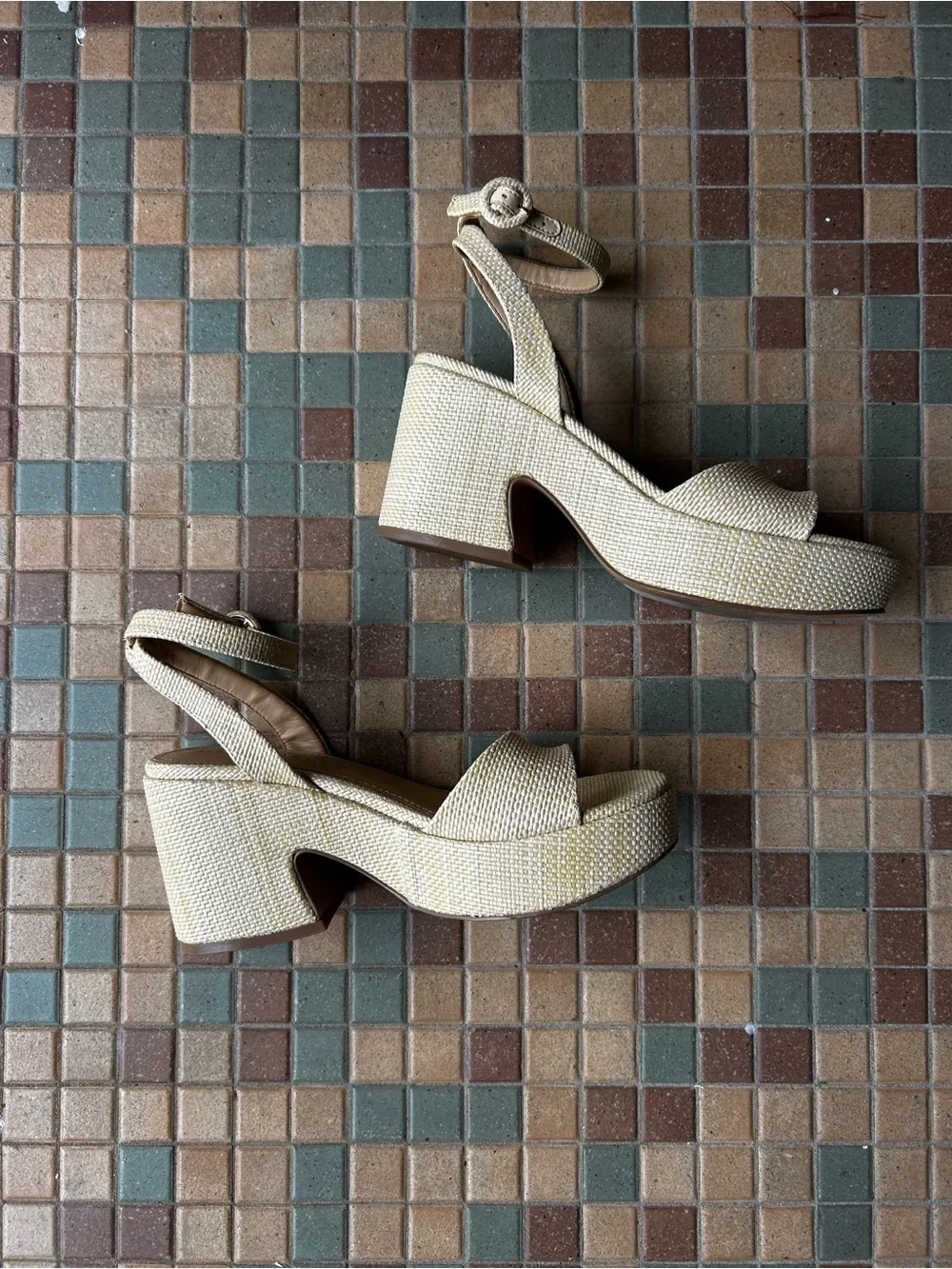 Marc Fisher LTD Natural Raffia Platform Block Heel Sandal Ankle Strap Size 7